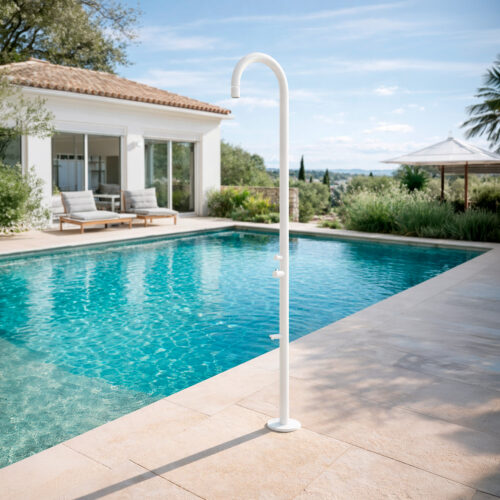 Ducha blanca en acero inoxidable 316L resistente a la corrosión y duradera