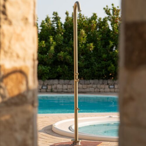Ducha Exterior De Agua Caliente y Fría Sined Shower Quartu Oro
